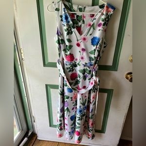 Calvin Klein size 10 women’s floral white